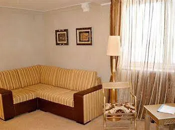 Faraon Floatel Hotel Kiev
